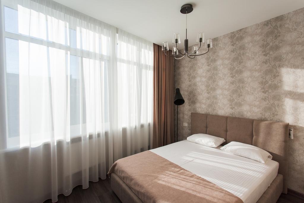 Modern Double Bedroom Apartment In Arkadia Odessza Kültér fotó